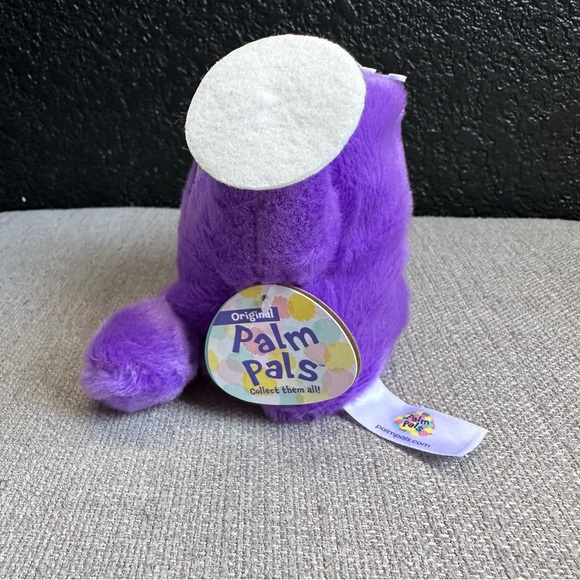 5” Palm Pals - Flo Watering Can NWT - Picture 3 of 5